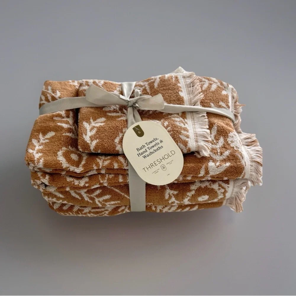 Nwt Threshold Bath Cotton Towels Set gold